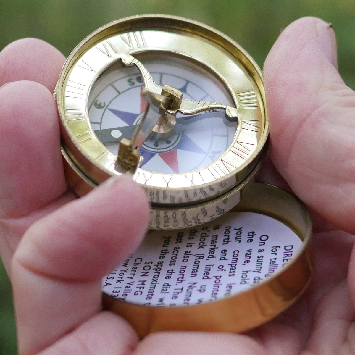 Sundial Compass
