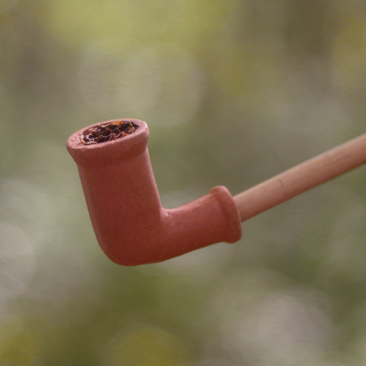 Plain Redware Pipe - Natural Reed Stem