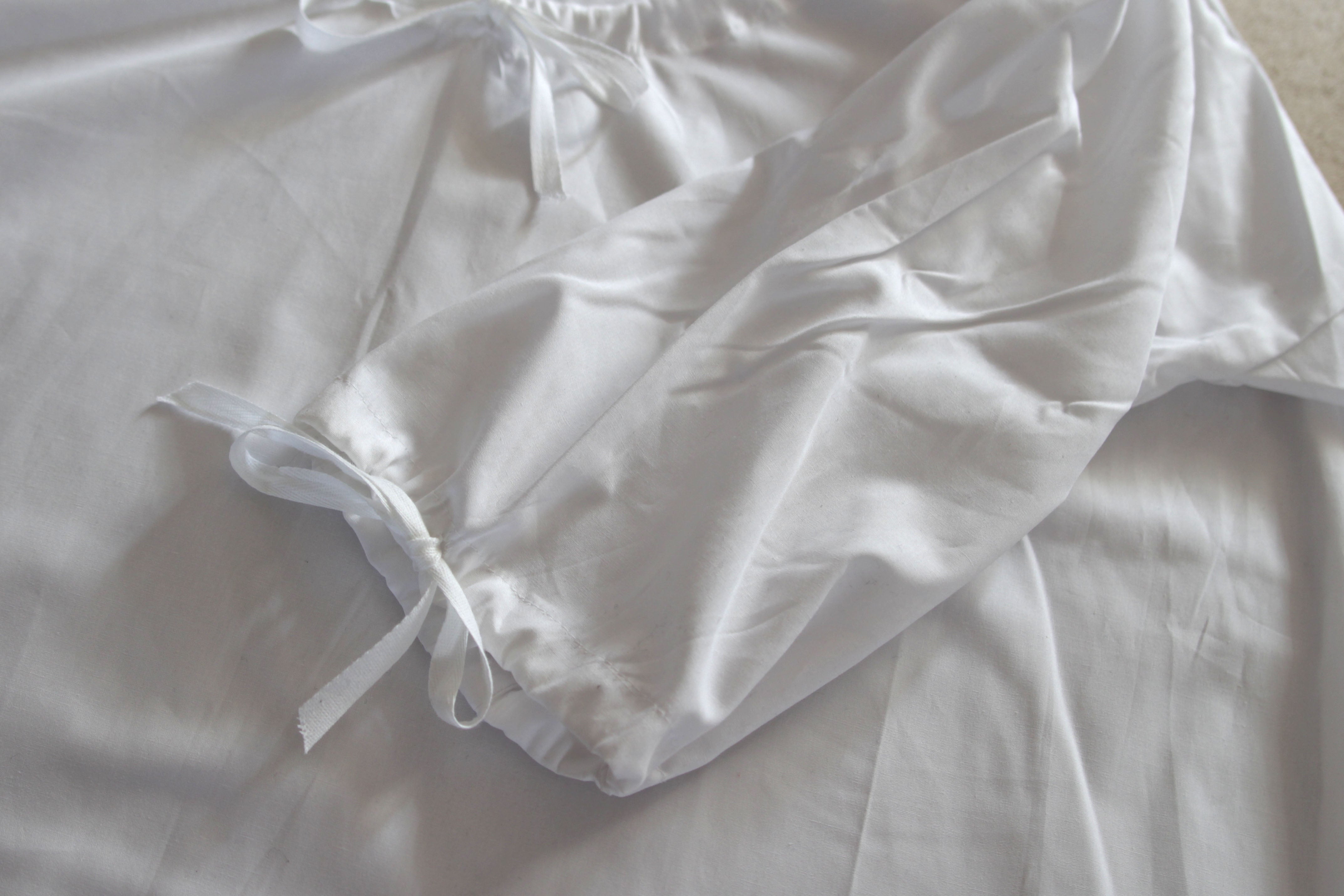 Chemise in Plain White Cotton 6 Chemise in Plain White Cotton