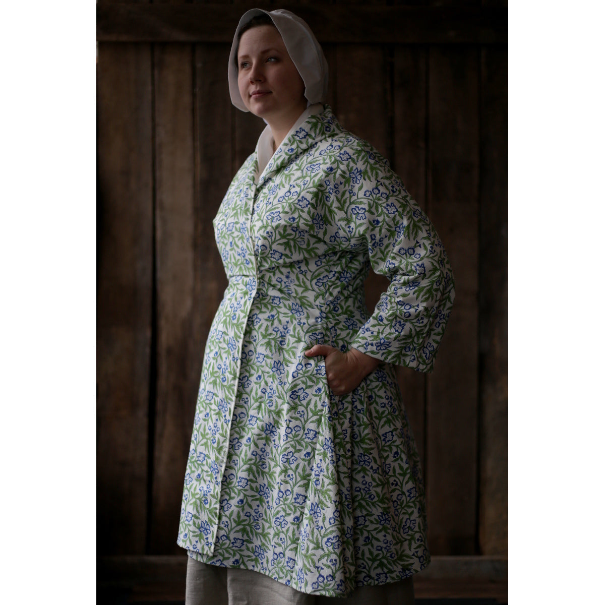 Ladies' Bed Gown in Linen 3 Ladies' Bed Gown in Linen