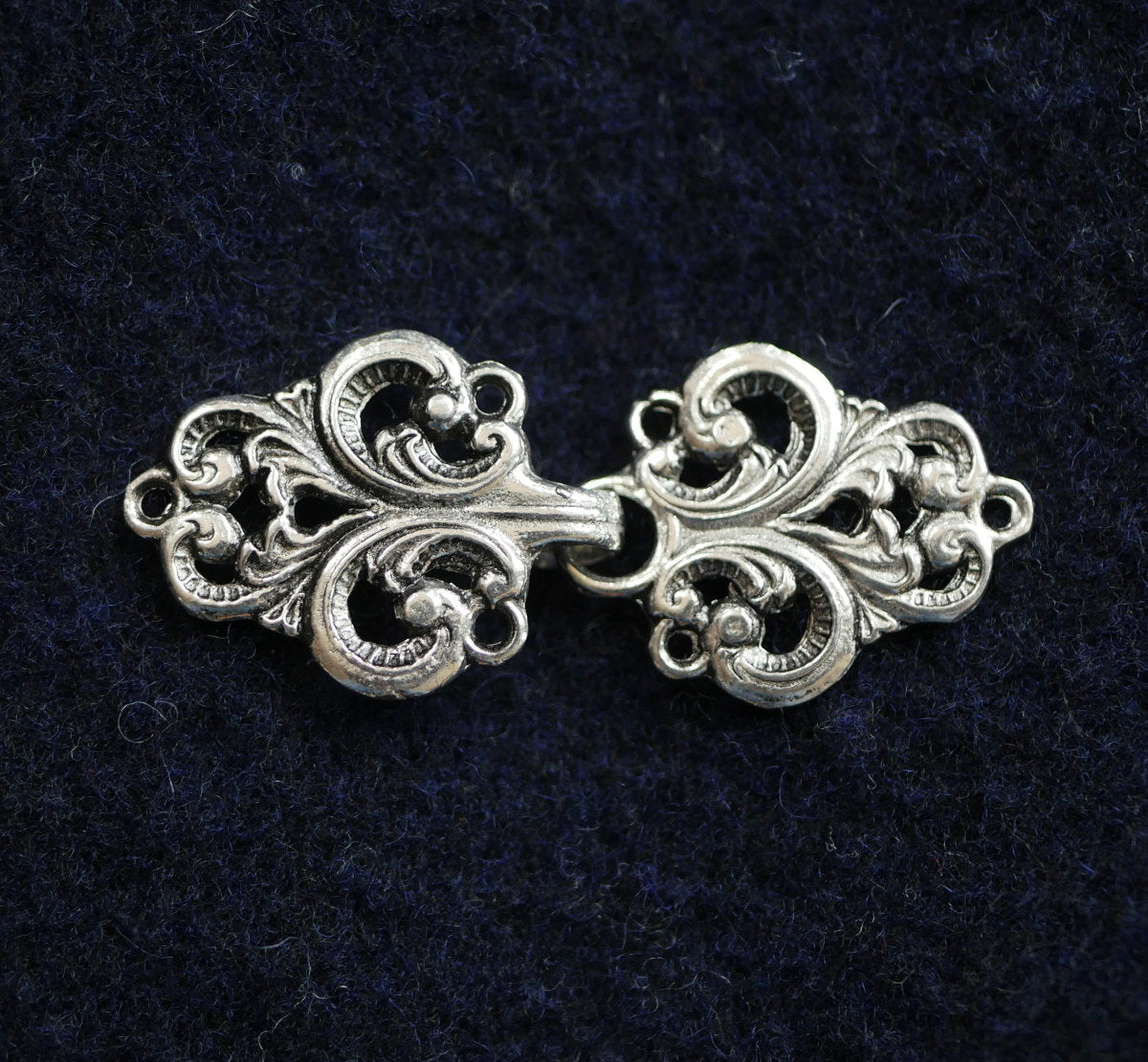 Cloak Clasps  Style D