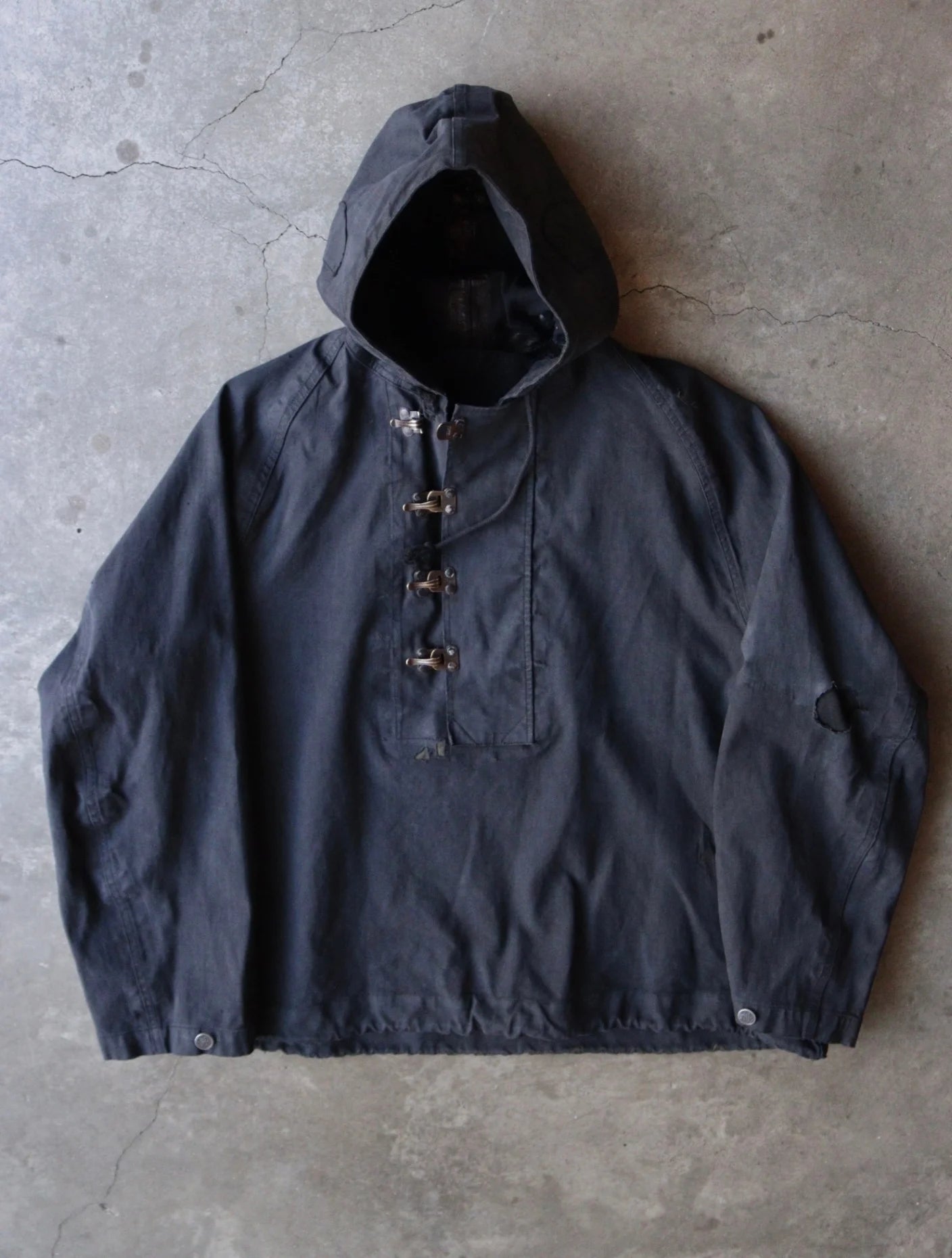 1940S USN OVERDYED METAL CLASP DECK JACKET