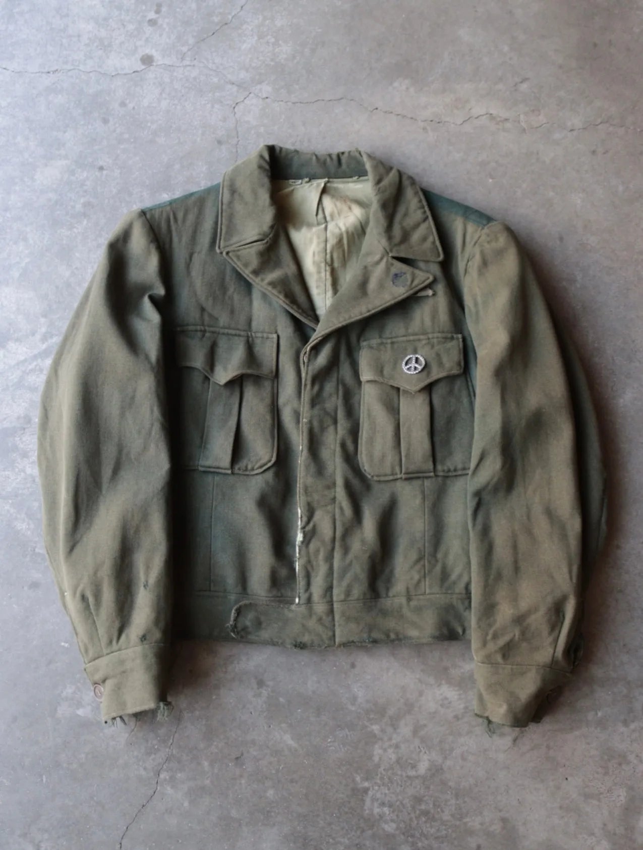 1940S FADED GREEN US MILITARY PEACE CHARM JACKET